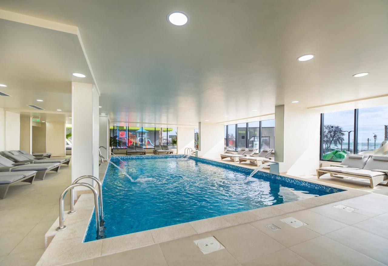 Olive Apartment In Spa N Pool Resort-Parking Mamaia Dış mekan fotoğraf